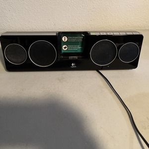 Logitech Pure-Fi Anywhere iPod Speaker Dock Apple 30-Pin Model S-00001 (M2)